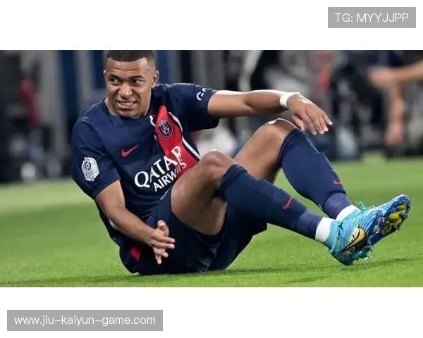 世界杯姆巴佩倒钩与门柱擦出火花进球入账